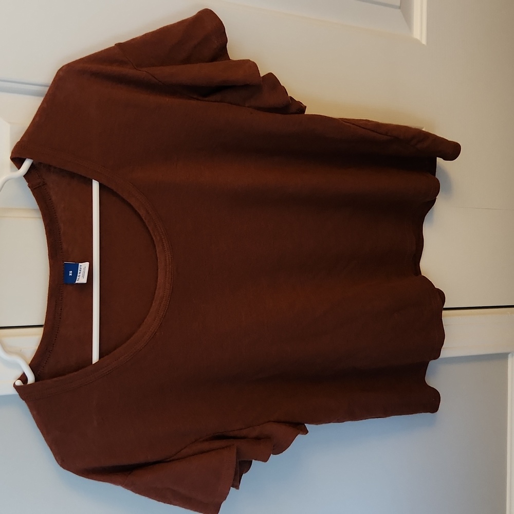 Old Navy top with flutter sleeves, size xs,linen blend,